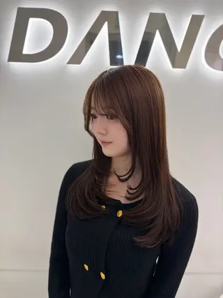 ロング 艶髪ハイトーンカラー 渋谷🎀ririkaのヘアスタイル