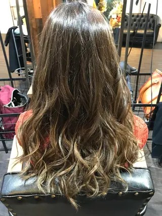 ロング カラー WEST OLAND 安藤のヘアスタイル