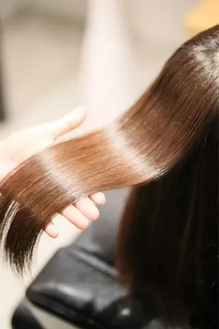 カラー 尾形 百花のヘアスタイル
