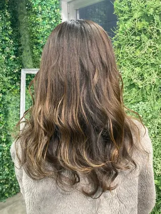 ロング カラー 松澤 勇輝のヘアスタイル
