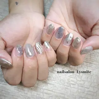 ネイル 岩本 美香のネイルデザイン