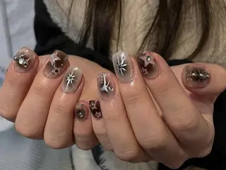 ネイル Shis_🦄shi 韓国風キラキラネイルのネイルデザイン