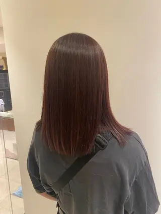 ミディアム カラー 井上 万由のヘアスタイル