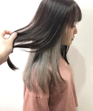 ロング カラー 服部 樹季のヘアスタイル