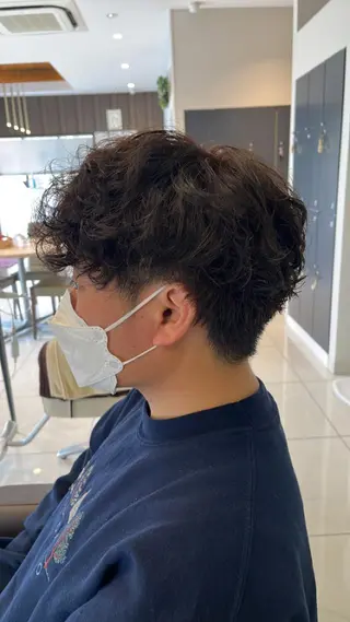 ショート カラー パーマ RAY Field 小佐井悠未のヘアスタイル