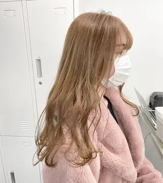 ロング カラー 似合わせベージュ 🍯ayumi🍯のヘアスタイル