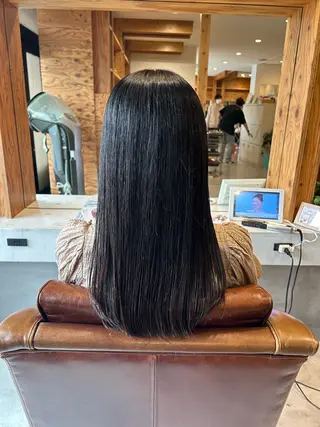セミロング adorable 樋口円のヘアスタイル