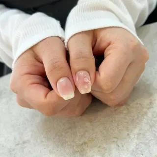 ネイル Elegancia. Hiromiのネイルデザイン