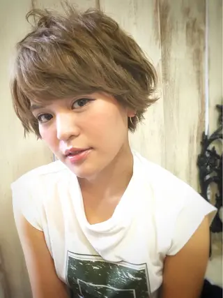 ショート AnFye cinq milleのヘアスタイル