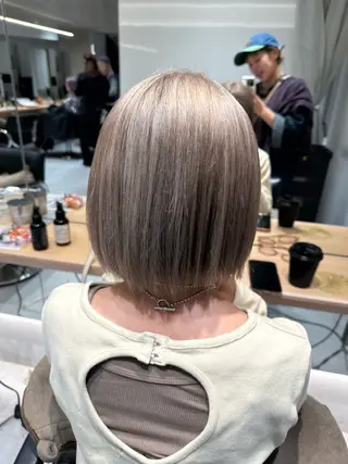 ショート カラー ヘアアレンジ オリーブ透明感カラー 表参道/MIKUのヘアスタイル