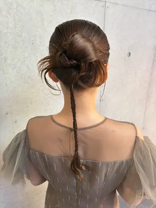 ロング ヘアアレンジ i MA ヘアスタジオ所属・勝野 麻美のヘアスタイル