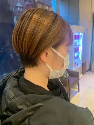 ショート ハイトーンカラー🩵 耳ツボジュエリー👂のその他イメージ