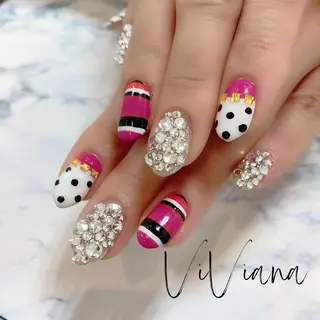 ネイル ViViana ｳﾞｨｳﾞｨｱﾅのネイルデザイン