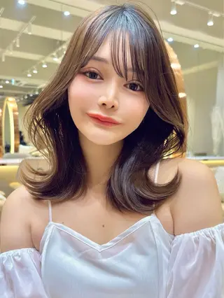 ミディアム ❤️ブリーチなし💚 ダブルカラー平野実花のヘアスタイル