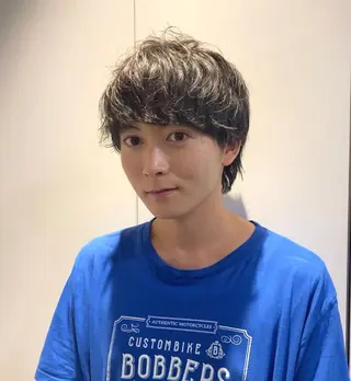 ヘアアレンジ メンズ 新宿⌇韓国風ヘア ⌇透明感カラーのヘアスタイル