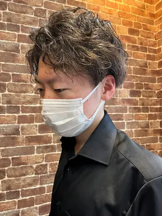 ショート カラー パーマ ヘアアレンジ メンズ キッズ ネイル マツエク・マツパ アイブロウ 久木原 ゆりのヘアスタイル