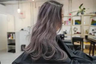 セミロング カラー ヘアアレンジ 縮毛矯正 髪質改善寺坂雄飛💐のヘアスタイル