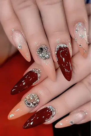 ロング T&D NailSalonのネイルデザイン