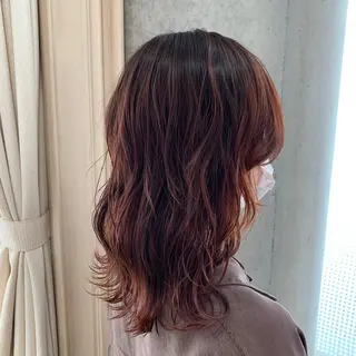 セミロング カラー サソウ ユリエ🥥のヘアスタイル