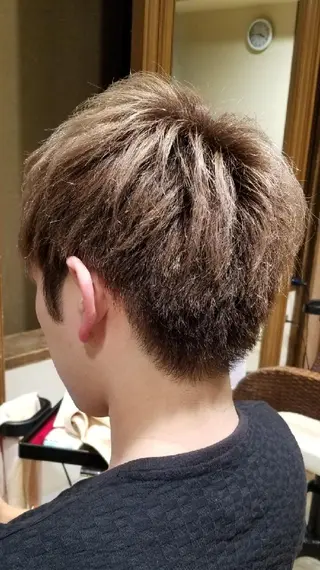 ショート 高口 雅のヘアスタイル