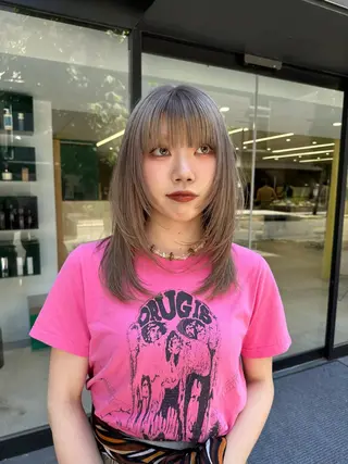 ミディアム ハイトーン/透け感 カラー🎀真香のヘアスタイル