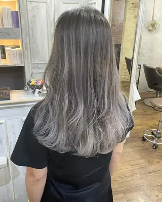 ミディアム カラー 遠藤 拓馬のヘアスタイル