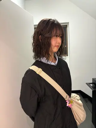 ミディアム 韓国ヘア🇰🇷 𝑳𝒊𝒏𝒂🤍のヘアスタイル