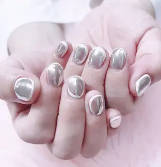 ネイル MoonNail ユリ🌸のネイルデザイン