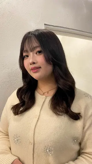 セミロング NARVIS marinのヘアスタイル