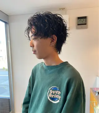パーマ メンズ 多河 遥のヘアスタイル