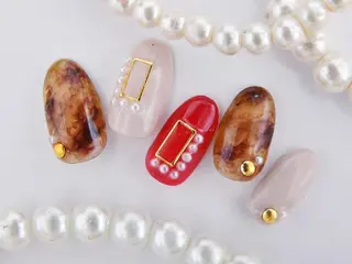 ネイル Tiary Nail Fのネイルデザイン