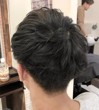ショート カラー パーマ ヘアアレンジ メンズ メンズ似合わせ🪞 副店長 kotoriのヘアスタイル
