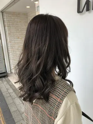 ミディアム カラー 東條 克義のヘアスタイル