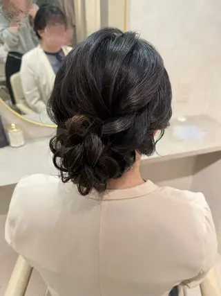 ヘアアレンジ セットサロンCURE 🩵あんみのマツエク・マツパデザイン