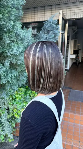 ミディアム カラー 🌈ハイライト特化 🌈 🐶ノザワ🐶のヘアスタイル