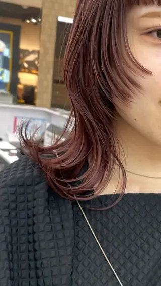 ミディアム カラー mei|顔まわり ×透明感カラーのヘアスタイル