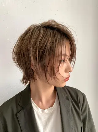 ショート 顔周りの垢抜けヘア 立山愛梨のヘアスタイル