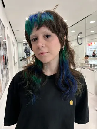 ロング カラー ゲンキ /ウルフカットのヘアスタイル