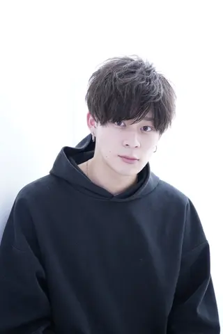 ショート ハイトーン/艶感 カラー/村上廉汰のヘアスタイル