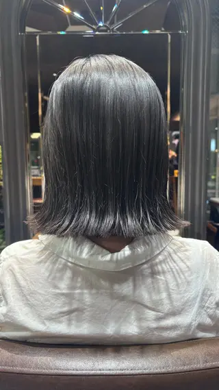 ミディアム MINX 井上 ヨウ 艶髪カラー/レイヤーのヘアスタイル