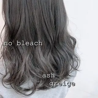 セミロング カラー レイヤーカット 透明感カラーのヘアスタイル