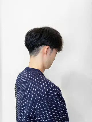 ショート メンズ 三瓶 智広のヘアスタイル