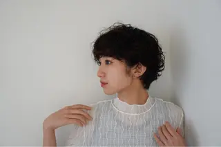 ショート パーマ milis 知崎春奈のヘアスタイル