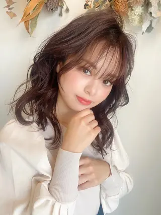 セミロング 柏韓国ヘア 白石芽衣のヘアスタイル