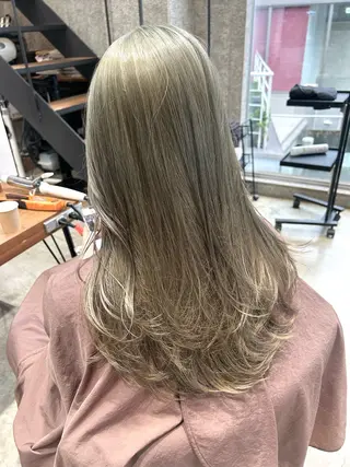 セミロング カラー 🤍垢抜け♡透明感 カラーmoeka🤍のヘアスタイル
