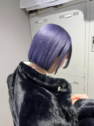 ミディアム 寒色/ベージュヘア ブリーチありMiOのヘアスタイル