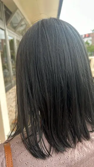 カラー TERUYA shionのヘアスタイル