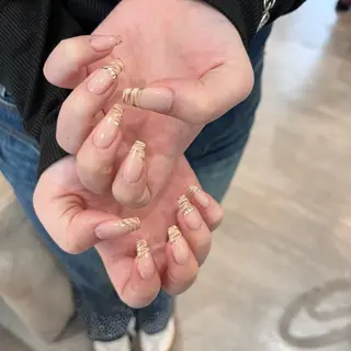 ネイル 井上 杏奈のネイルデザイン