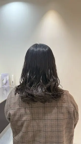 ミディアム パーマ akari / ミディアムパーマのヘアスタイル