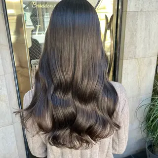 ロング カラー ブリーチなし✨艶髪 カラー𓃲YAGIのヘアスタイル